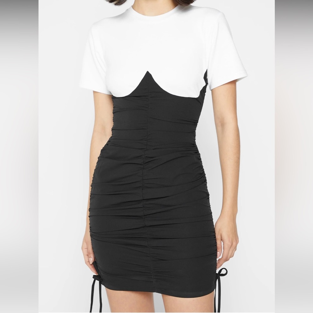 RUCHED BANDEAU T SHIRT DRESS - WHITE/BLACK